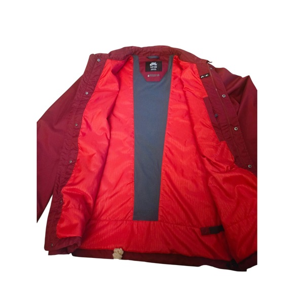 NIKE SB Burgundy Coach Jacket Mens L Embroidered Logo Snap Front Lightweight - Picture 5 of 12